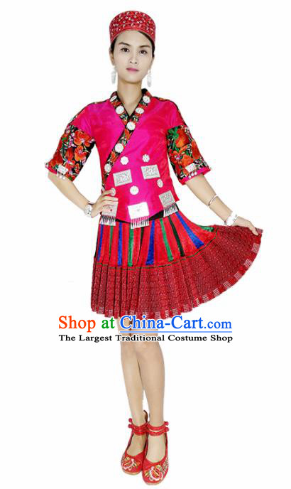 Chinese Traditional Zhuang Nationality Dance Embroidered Red Costumes and Headpiece for Women