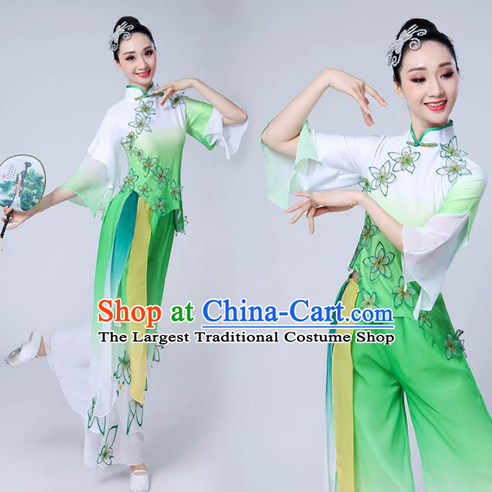 Chinese Traditional Group Dance Yangko Green Costumes Stage Performance Folk Dance Clothing for Women