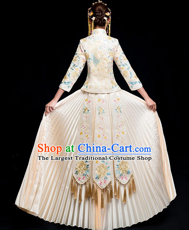 Chinese Traditional Embroidered Peacock White Xiuhe Suits Ancient Bride Toast Wedding Costumes for Women