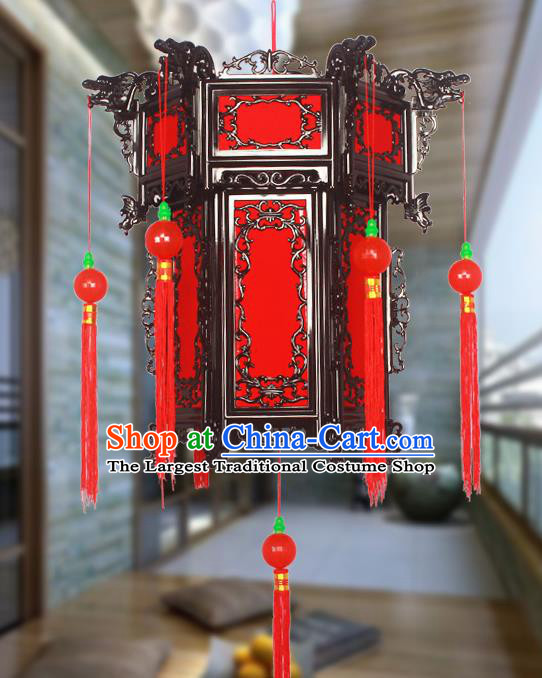 Chinese Traditional Handmade Tassel Plastic Red Palace Lantern Asian New Year Lantern Ancient Ceiling Lamp