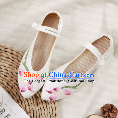 Traditional Chinese National Embroidery Lotus White Shoes Embroidered Shoes Hanfu Shoes for Women