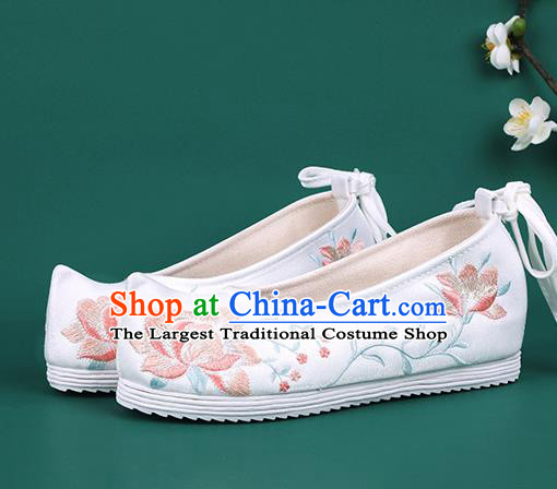 Chinese Traditional Wedding Embroidered Peony White Shoes Hanfu Shoes Princess Shoes for Women