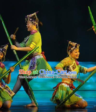 Impression Shanha Chinese She Nationality Dance Green Dress Stage Performance Dance Costume and Headpiece for Women