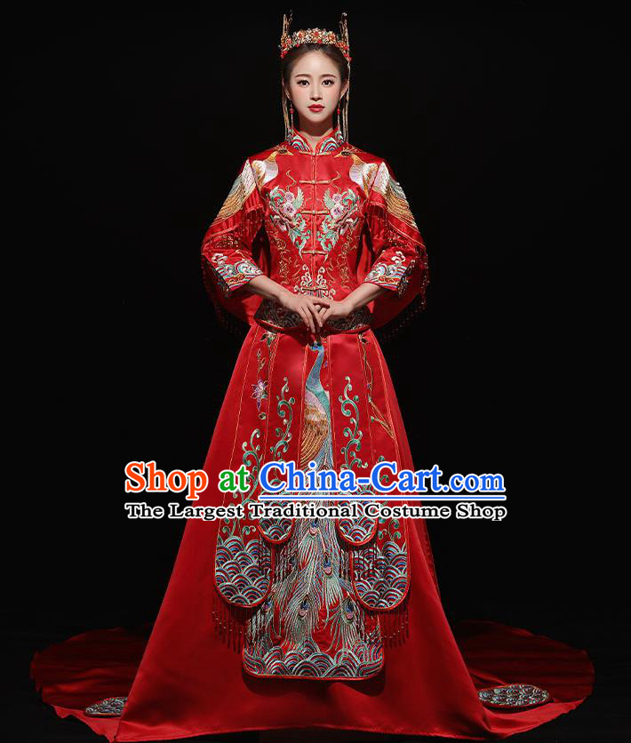 Chinese Traditional Bride Costume Red Xiuhe Suit Ancient Wedding Embroidered Trailing Dress for Women
