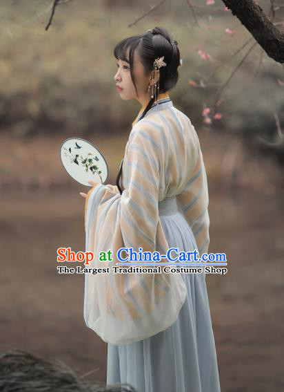 Chinese Traditional Jin Dynasty Nobility Lady Hanfu Dress Ancient Peri Embroidered Costume for Women