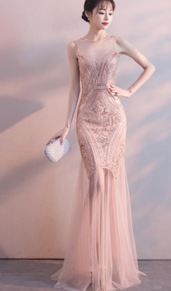 Top Grade Pink Trailing Full Dress Compere Modern Fancywork Costume Princess Wedding Dress for Women
