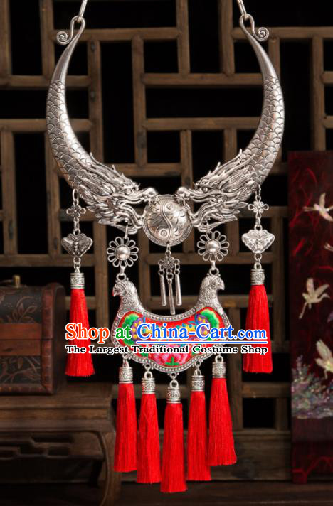 Top Grade Chinese Traditional Ethnic Accessories Miao Nationality Embroidered Red Tassel Necklace for Women