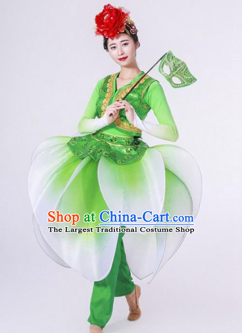 Chinese Folk Dance Yangko Stage Performance Green Costume Traditional Lantern Dance Clothing for Women