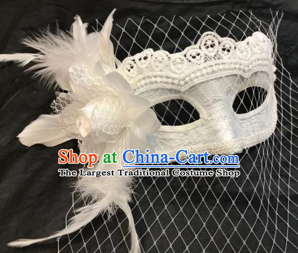 Top Halloween Stage Show Accessories Brazilian Carnival Catwalks White Feather Lace Face Mask for Women