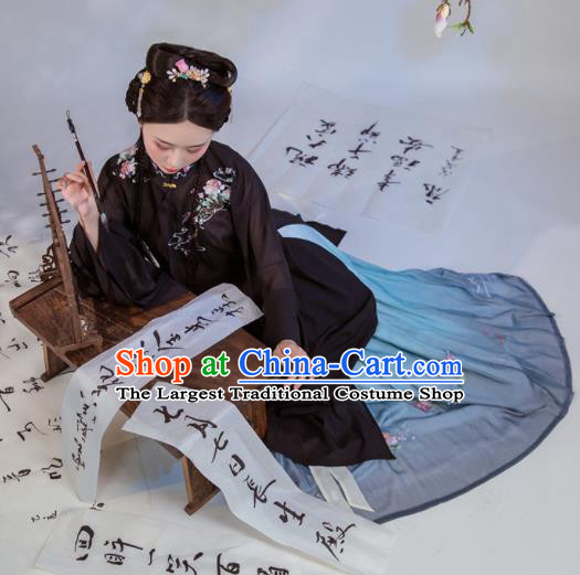 Chinese Ancient Peri Embroidered Hanfu Dress Ming Dynasty Court Princess Historical Costume for Women