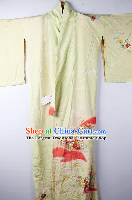 Asian Japanese National Printing Daisy Yellow Furisode Kimono Ceremony Costume Traditional Japan Yukata Dress for Women