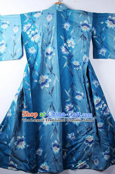 Asian Japanese Classical Lily Flowers Pattern Blue Yukata Traditional Japan Kimono Costume for Men