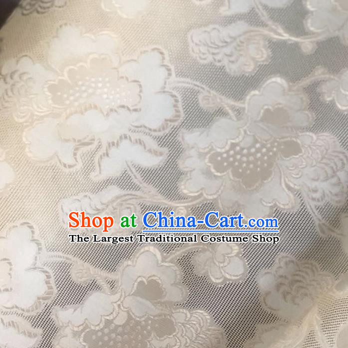 Asian Chinese Classical Twine Flowers Pattern White Satin Drapery Gambiered Guangdong Gauze Brocade Traditional Cheongsam Brocade Silk Fabric