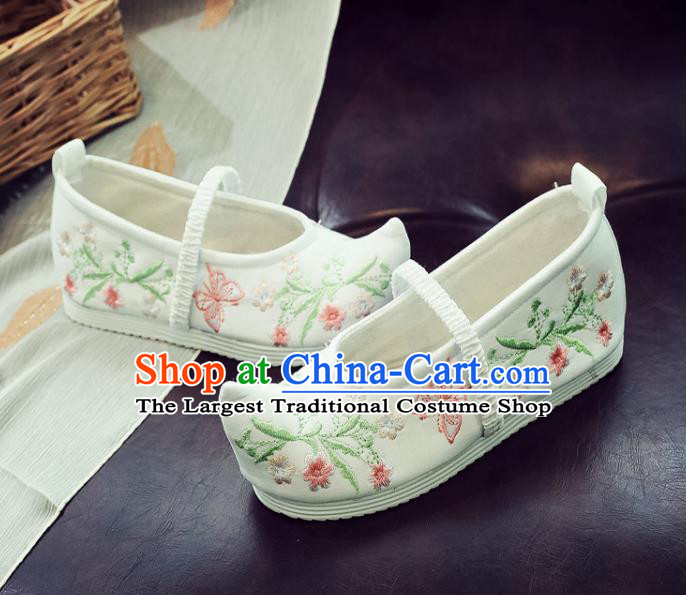 Asian Chinese National White Cloth Shoes Traditional Hanfu Shoes Embroidered Shoes for Women