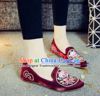 Asian Chinese National Purplish Red Cloth Shoes Embroidered Peony Dance Shoes Traditional Hanfu Shoes for Women