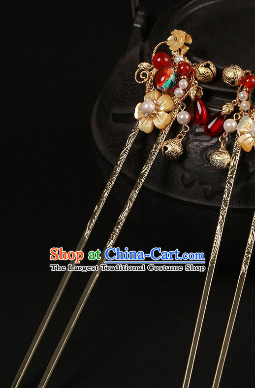 Chinese Classical Golden Bell Hair Clip Hair Accessories Handmade Ancient Court Lady Hanfu Plum Blossom Hairpins for Women
