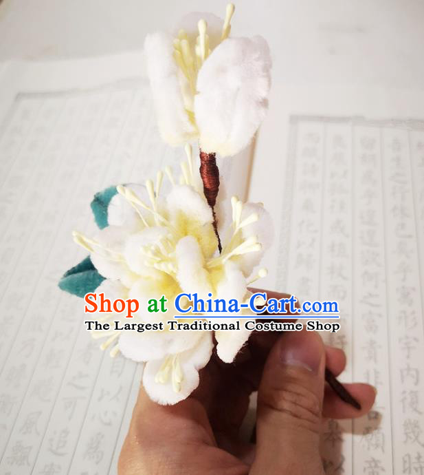 Chinese Ancient Princess Beige Velvet Flowers Hairpins Hair Accessories Handmade Qing Dynasty Court Camellia Hair Stick