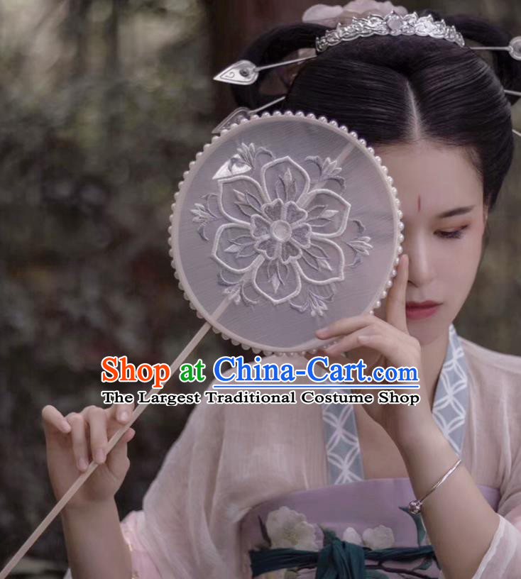 Chinese Classical Wedding Silk Fans Handmade Round Fan Ancient Tang Dynasty Princess Hanfu Embroidered Palace Fan
