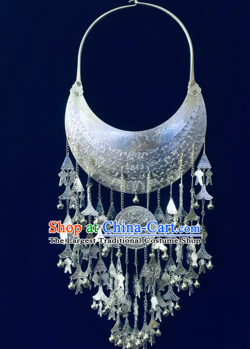 China Hainan Li Ethnic Argent Necklace Traditional Minority Folk Dance Jewelry Accessories