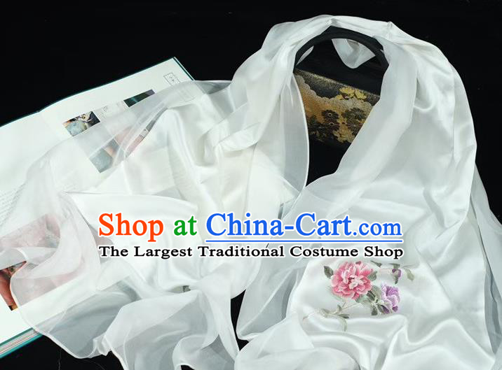 China Traditional Mother Cappa Exquisite Suzhou Embroidered Tippet White Silk Scarf Embroidery Peony Accessories