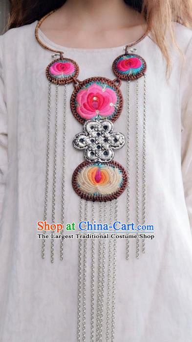 China Miao Ethnic Silver Jewelry Accessories National Embroidered Necklet Rattan Necklace