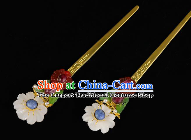 China Traditional Jade Butterfly Hair Accessories Handmade Ming Dynasty Hanfu Hair Stick Ancient Empress Gems Hairpin for Women