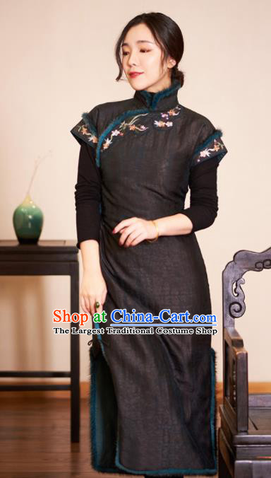 Traditional Chinese Cotton Wadded Cheongsam Embroidered Silk Qipao Dress for Women