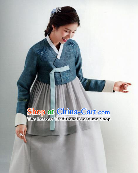Korean Traditional Hanbok Wedding Mother Navy Blouse and Grey Dress Outfits Asian Korea Fashion Costume for Women