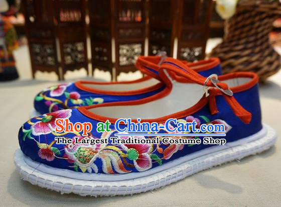 Traditional Chinese Ethnic Blue Embroidered Shoes Handmade Yunnan National Shoes Wedding Shoes for Women