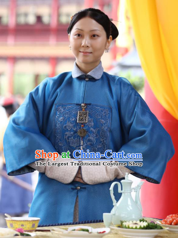 Chinese Ancient Garment Manchu Palace Lady Blue Qipao Dress and Hair Jewelries Drama Dreaming Back to the Qing Dynasty Court Maid Blue Garment