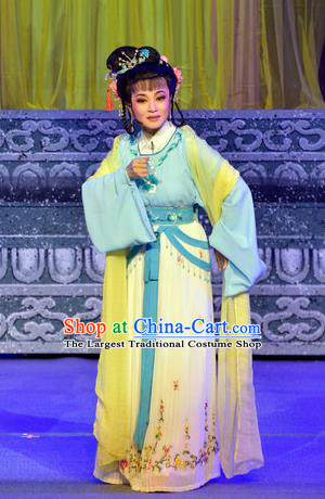 Chinese Shaoxing Opera Young Lady Pi Shan Jiu Mu Apparels Costumes Yue Opera Actress Dress Maidservant Wang Guiying Garment and Hair Ornaments