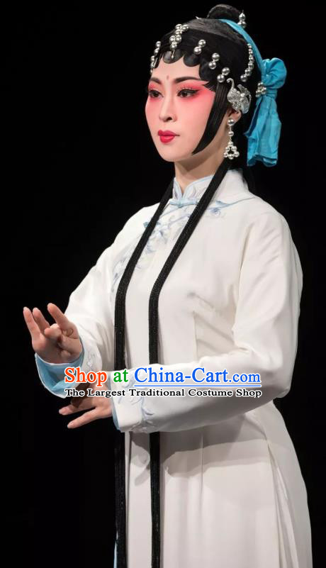 Chinese Huangmei Opera Distress Maiden Garment Costumes and Headdress Yu Tian Xian Traditional Anhui Opera Young Female White Dress Apparels