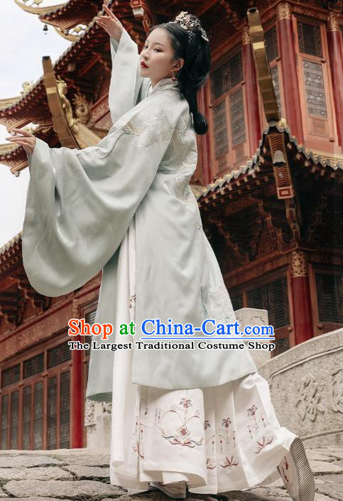 Traditional Chinese Noble Female Apparels Ming Dynasty Royal Princess Historical Costumes Ancient Embroidered Hanfu Dress