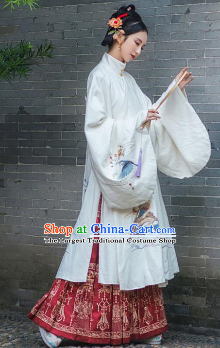 Chinese Traditional Ming Dynasty Patrician Female Hanfu Dress Apparels Ancient Royal Princess Historical Costumes for Women