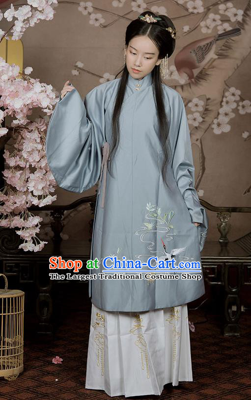Chinese Ancient Ming Dynasty Aristocratic Lady Hanfu Garment Traditional Young Female Embroidered Long Blouse and Skirt Historical Costumes