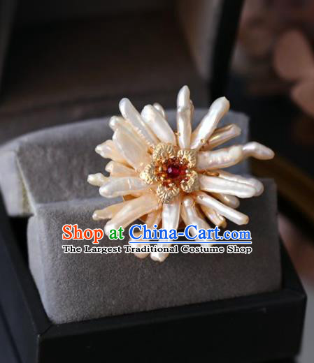 Top Grade Classical Brooch Accessories Handmade Cheongsam Pearls Breastpin for Women