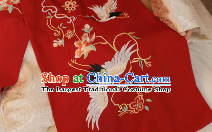 China Traditional Ming Dynasty Patrician Beauty Historical Clothing Ancient Noble Lady Embroidered Hanfu Dress Apparels
