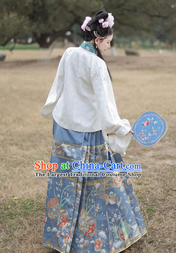 China Traditional Ming Dynasty Patrician Lady Historical Clothing Ancient Young Beauty Embroidered Costumes