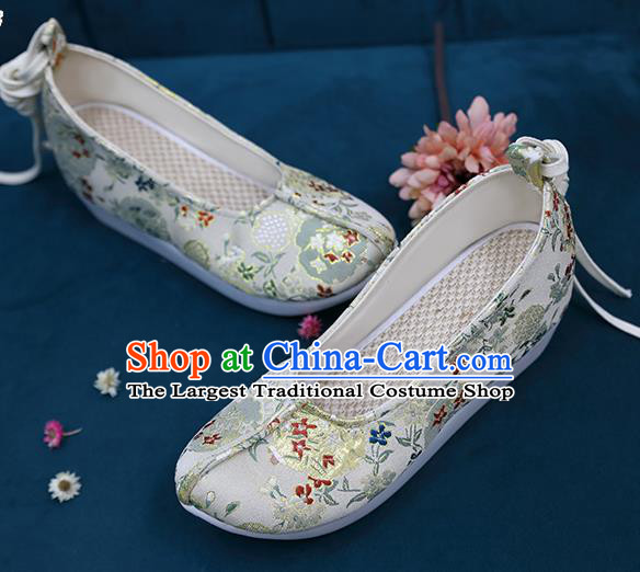 Chinese Traditional Ming Dynasty Princess Shoes Hanfu White Brocade Shoes Classical Wedding Shoes