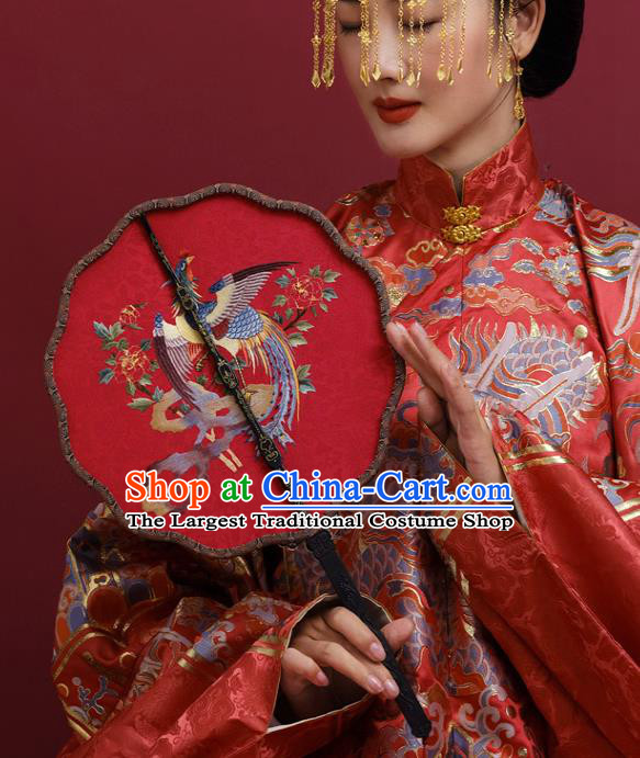 China Ancient Wedding Bride Fan Handmade Embroidered Phoenix Fans Traditional Hanfu Red Silk Palace Fan