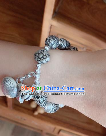 Handmade Chinese National Bracelet Ethnic Silver Carving Fish Bangle Wristlet Accessories