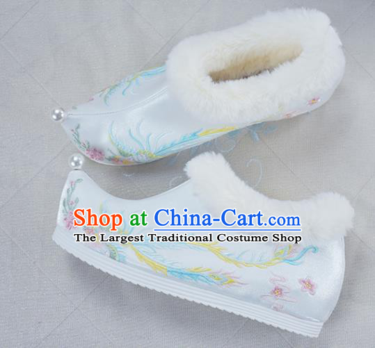 China White Cloth Shoes Traditional Winter Shoes Women Hanfu Shoes National Embroidered Phoenix Shoes