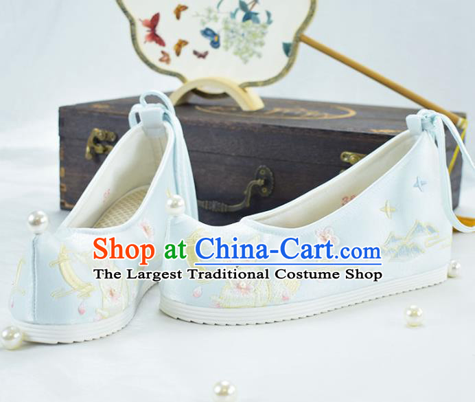 China National Women Shoes Traditional Light Blue Cloth Shoes Embroidered Shoes