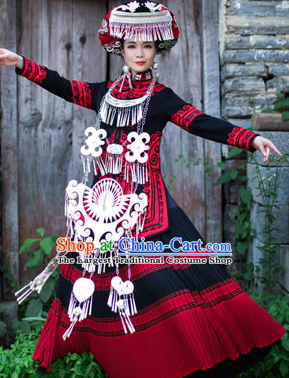 Chinese Yi Nationality Stage Show Dress Clothing Ethnic Wedding Bride Outfits Costumes and Headwear