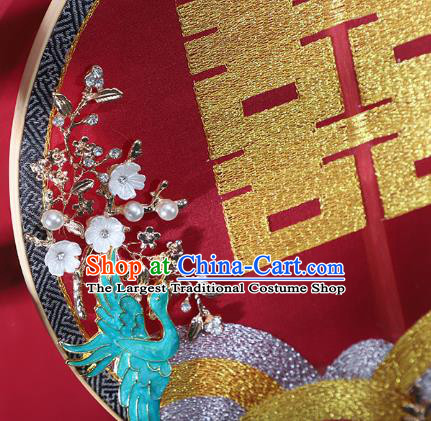 China Traditional Xiuhe Suit Red Silk Fan Embroidered Circular Fan Handmade Bride Palace Fan