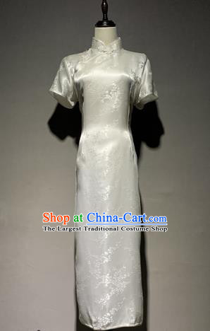 China Classical Plum Blossom Pattern White Brocade Cheongsam Catwalks Stage Performance Costume