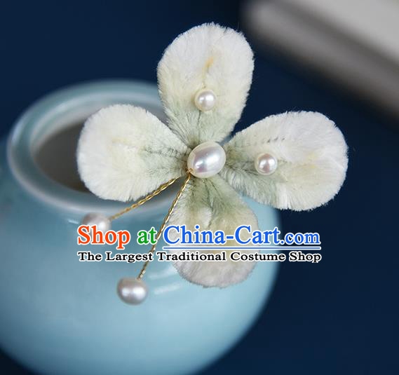 Chinese Ancient Princess Light Green Velvet Butterfly Hair Stick Traditional Cheongsam Pearls Hairpin Hair Accessories