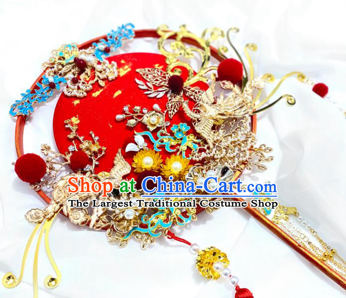 China Classical Wedding Hanfu Fan Traditional Golden Phoenix Tassel Fan Handmade Palace Fan
