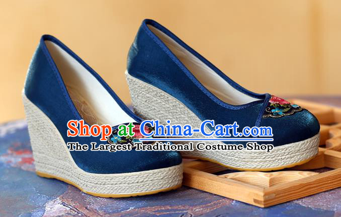 Chinese National Embroidered Flower Deep Blue Shoes Yunnan Ethnic Woman Wedge Heel Shoes