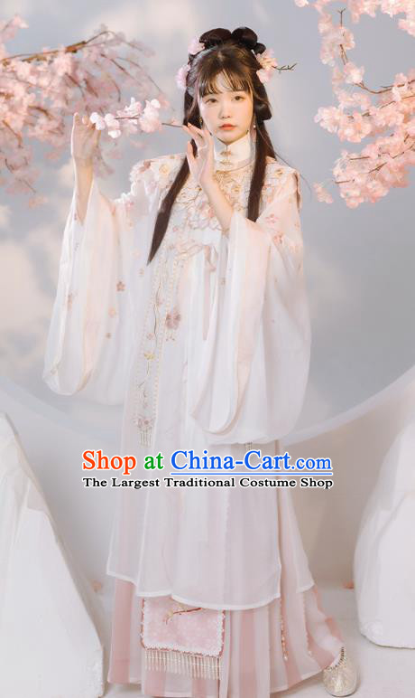 China Ancient Princess Embroidered Hanfu Dress Traditional Ming Dynasty Historical Costumes for Nobility Lady